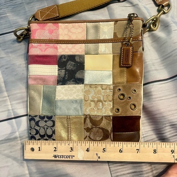 Coach Ltd Patchwork Canvas Leather Suede Crossbody Bag in GooD Condition - Picture 9 of 12